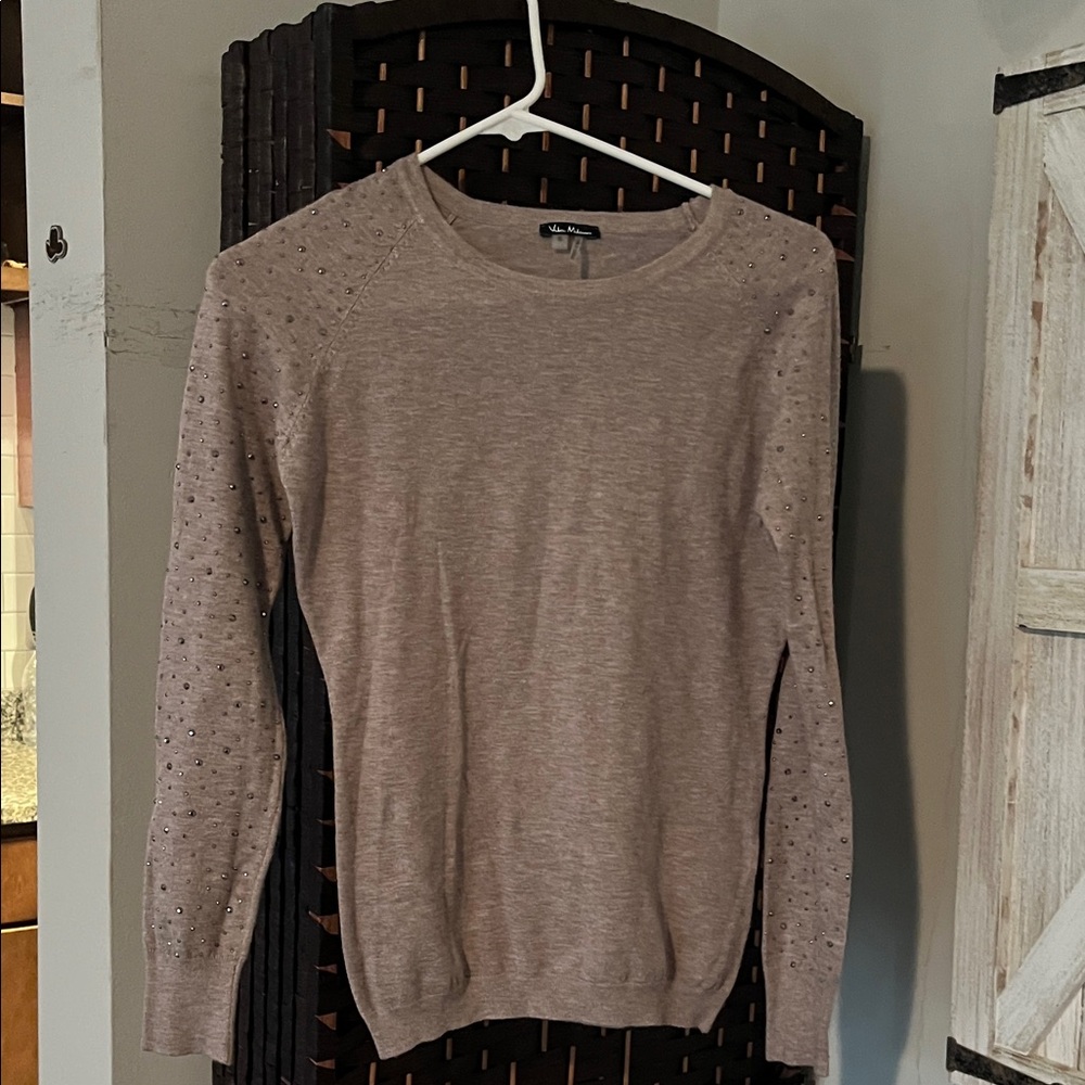 Chic Crew Neck Sweater in Taupe